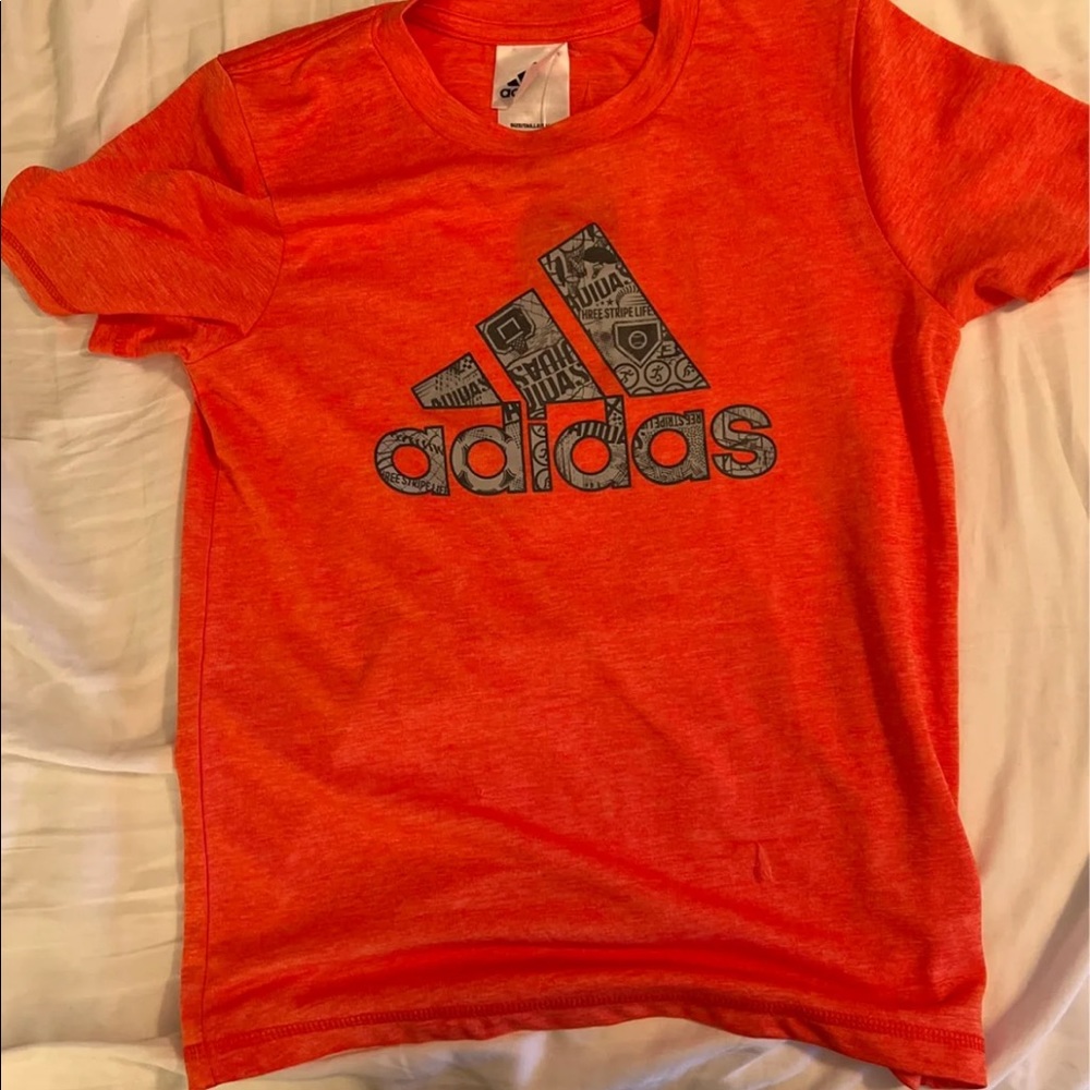 Adidas T-shirt